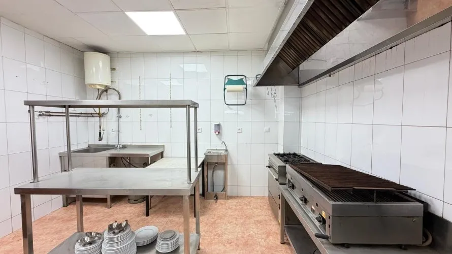 98m² commercial property for sale, Torrevieja, Spain No. 3342 № 10