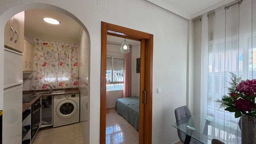40m² apartment for sale, Torrevieja, Spain No. 3331 № 9