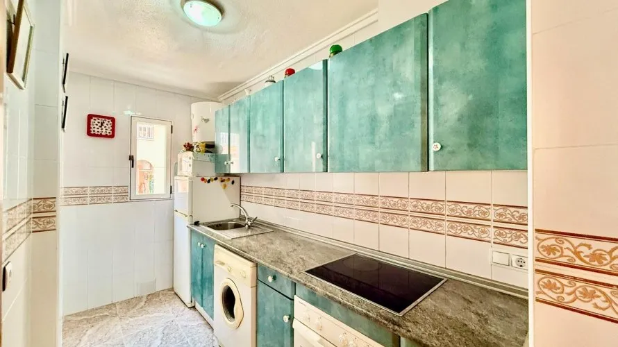 2 bedrooms apartment for sale, Torrevieja, Spain No. 3198 № 5