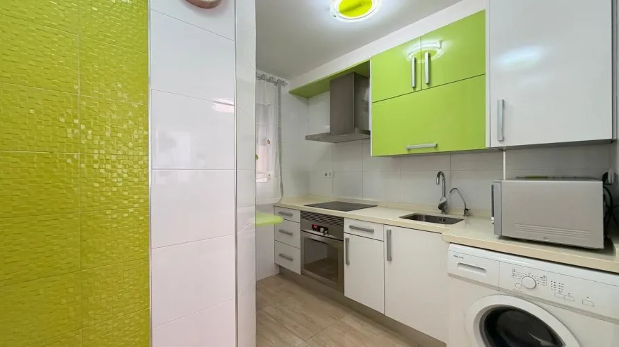 2 bedrooms apartment for sale, Torrevieja, Spain No. 3324 № 3