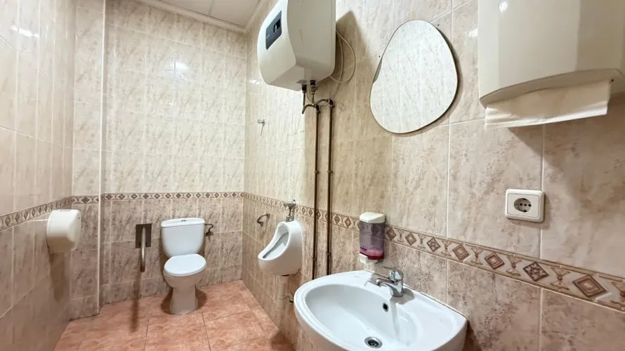 98m² commercial property for sale, Torrevieja, Spain No. 3342 № 2