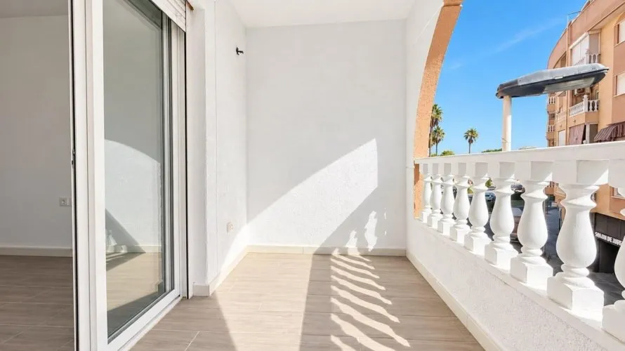 2 bedrooms apartment for sale, Torrevieja, Spain No. 3442 № 7