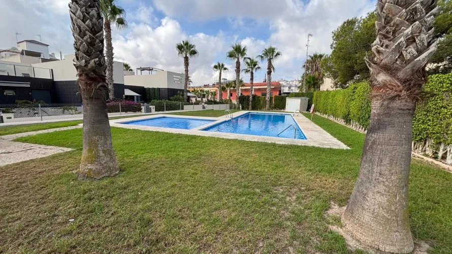 2 bedrooms house for sale, Alicante, Spain No. 3189 № 15