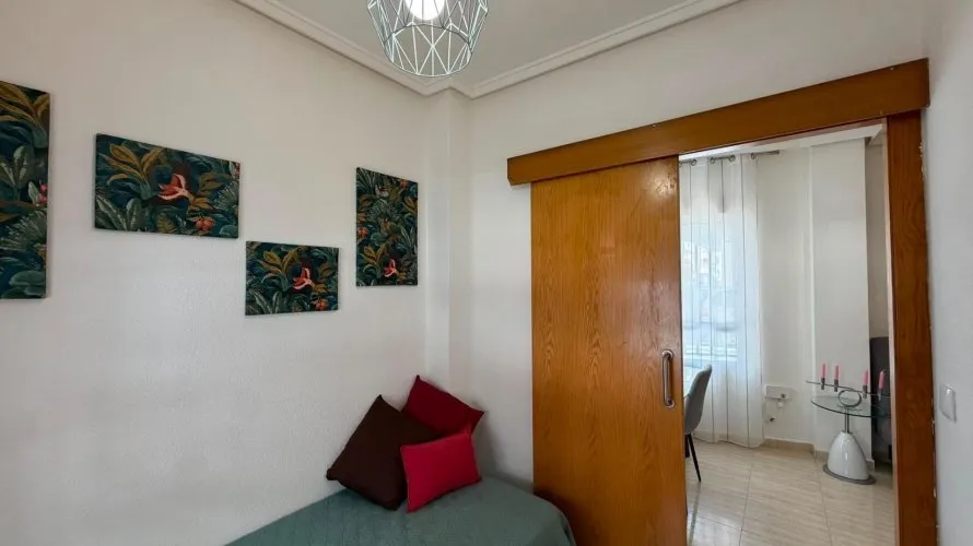 40m² apartment for sale, Torrevieja, Spain No. 3331 № 1