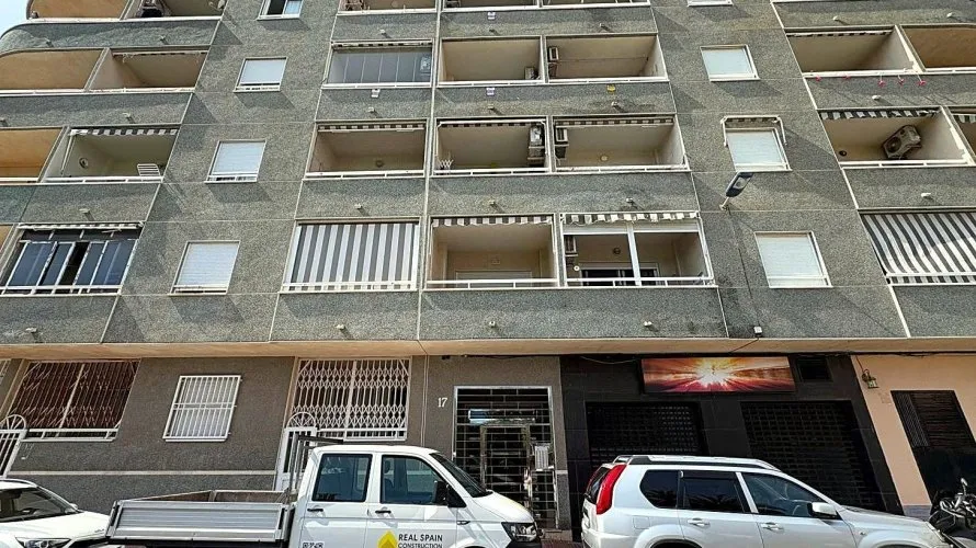 1 bedroom apartment for sale, Torrevieja, Spain No. 3293 № 1