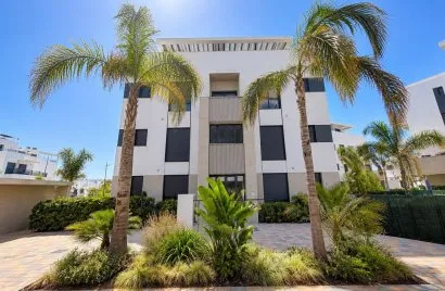 2 bedrooms apartment for sale, Los Alcazares, Spain No. 3315