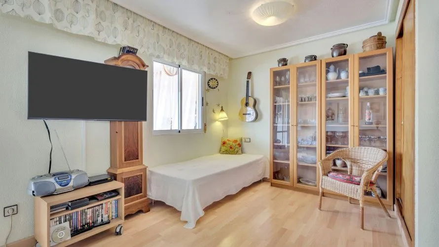 60m² apartment for sale, Torrevieja, Spain No. 3360 № 5