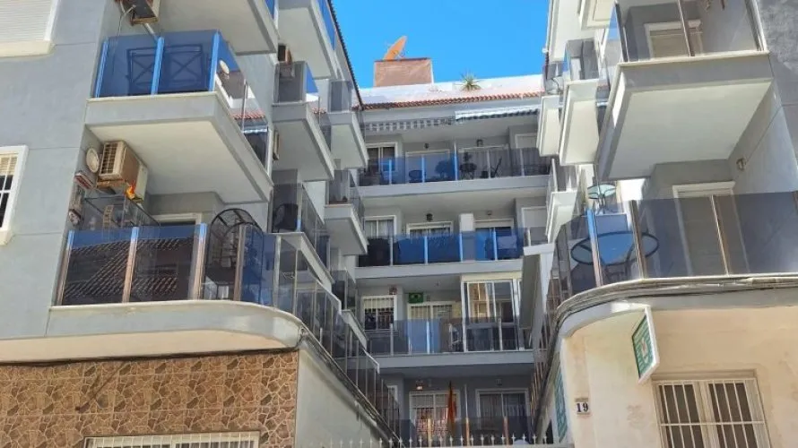 1 bedroom penthouse for sale, Torrevieja, Spain No. 3394 № 1