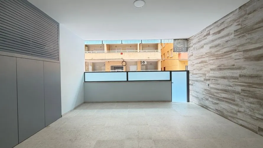 2 bedrooms apartment for sale, Torrevieja, Spain No. 3378 № 23