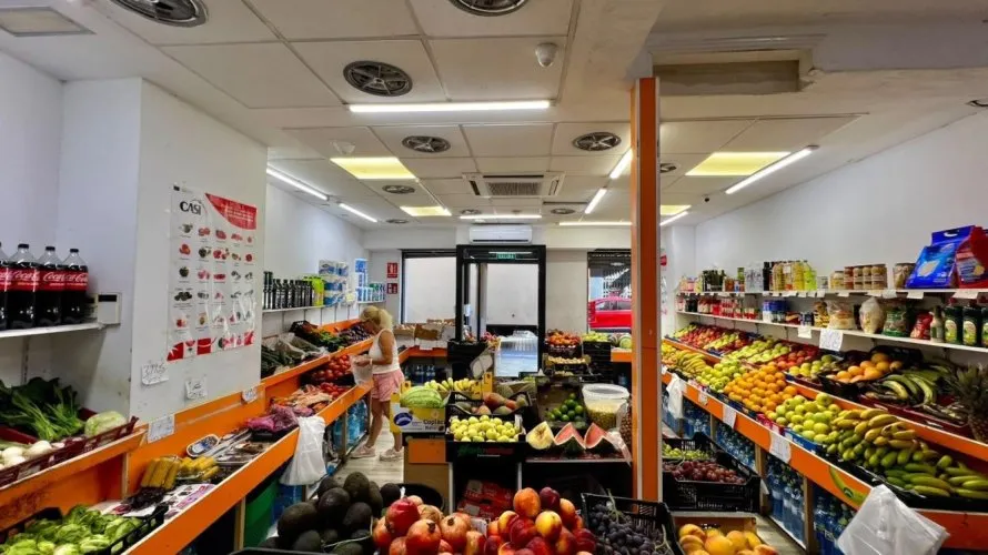 62m² commercial property for sale, Torrevieja, Spain No. 3437 № 3