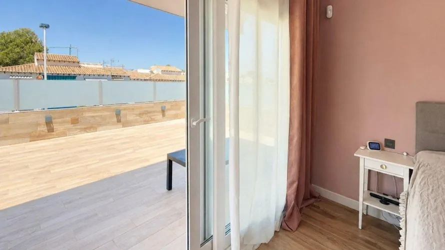 5 bedrooms house for sale, Los Balcones, Spain No. 3393 № 23