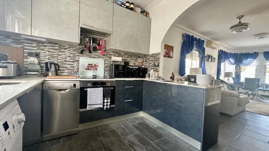 80m² villa for sale, Algorfa, Spain No. 3215 № 8
