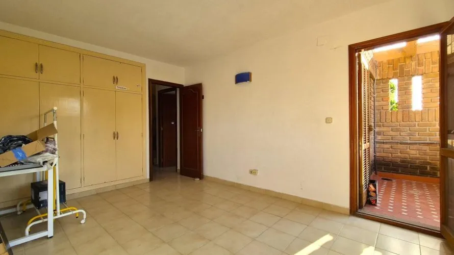 4 bedrooms house for sale, San Juan, Spain No. 3404 № 11