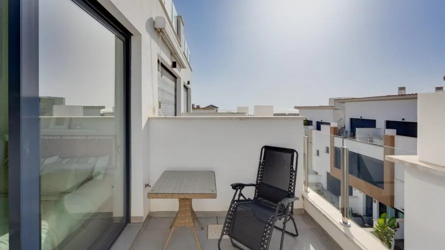 2 bedrooms house for sale, Guardamar del Segura, Spain No. 3321 № 1