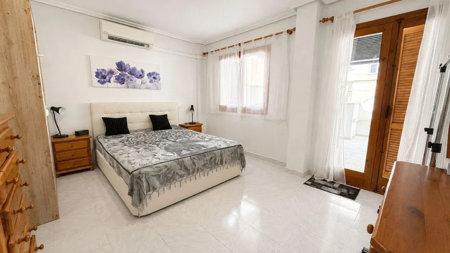2 bedrooms penthouse for sale, Torrevieja, Spain No. 3234 № 2