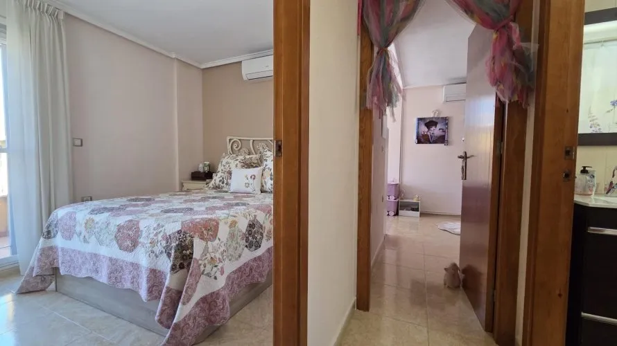 3 bedrooms house for sale, Torrevieja, Spain No. 3194 № 13