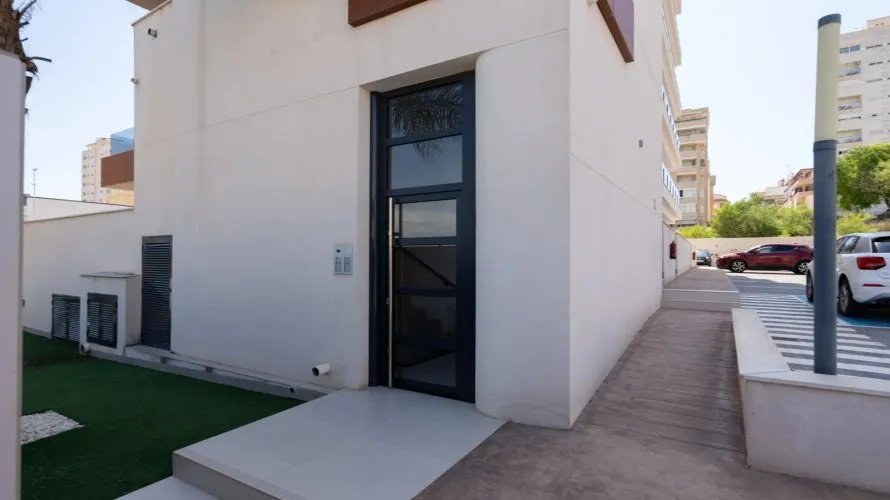 2 bedrooms apartment for sale, Guardamar del Segura, Spain No. 3350 № 10