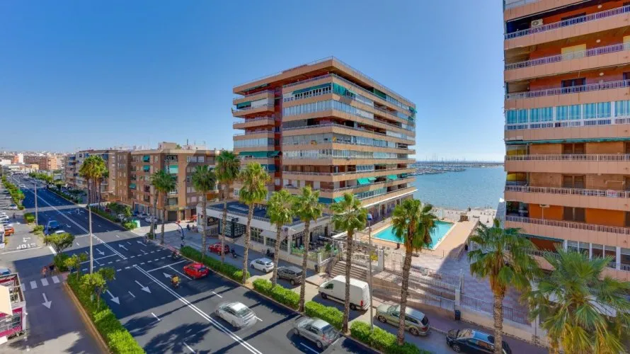 70m² apartment for sale, Torrevieja, Spain No. 3456 № 8
